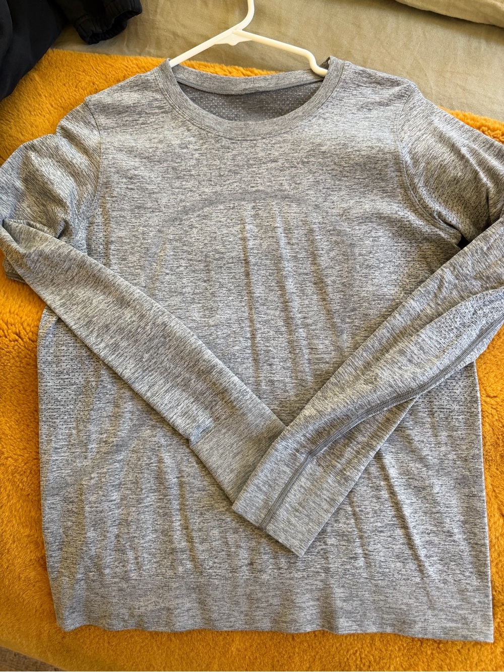 Lululemon swiftly relaxed Long Sleeve Tee NWOT
